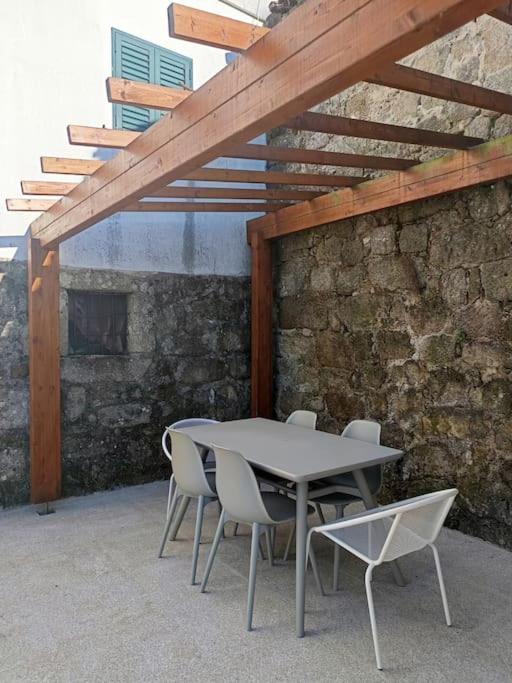 ヴォウゼーラ Casa Alem Da Ponteヴィラ エクステリア 写真
